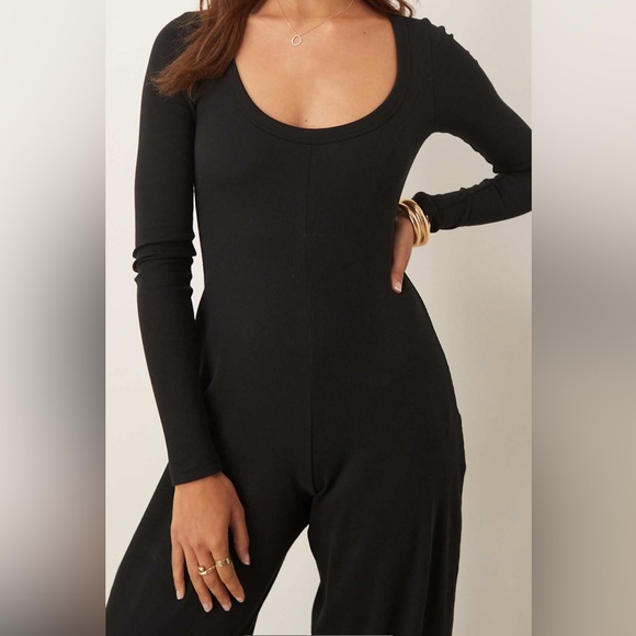 ASOS Black Minimalist Jumpsuit with Wide-Leg Design - Picture 2 of 4